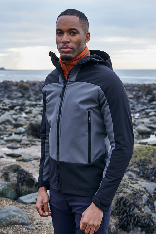 Expert Active Hooded Softshell