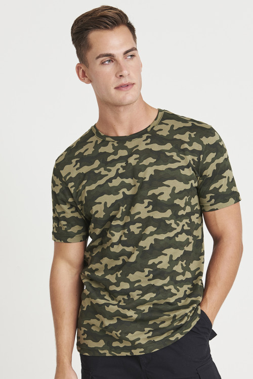 Camo T