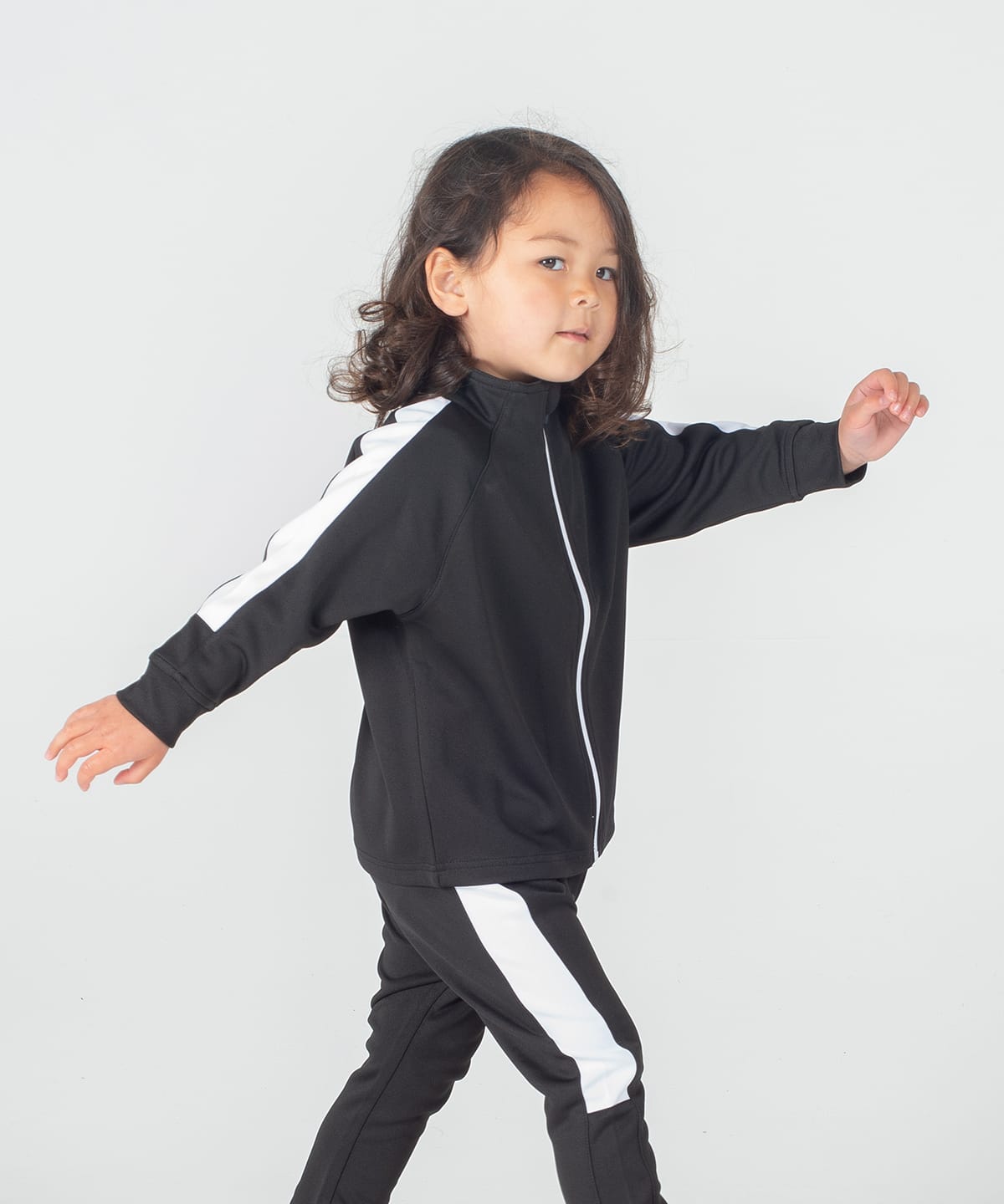 Larkwood Trackwear