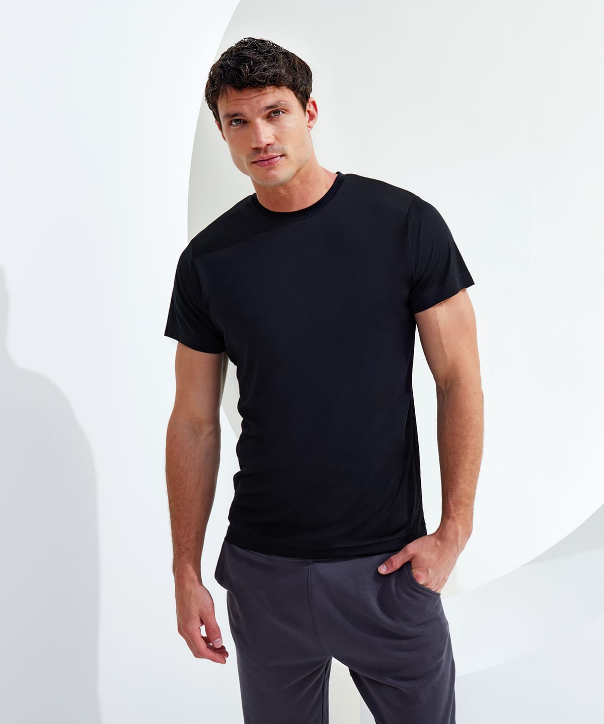 T-Shirts & Vests
