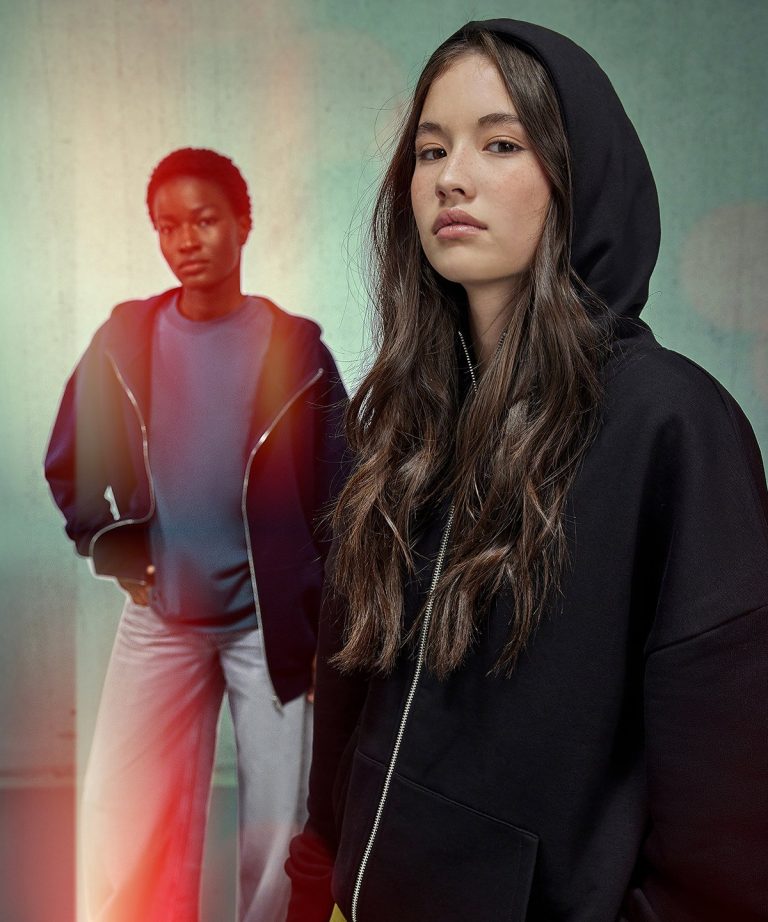 Alternative view of B&C Collection - B&C Influence Zip Hood BA035 Unisex