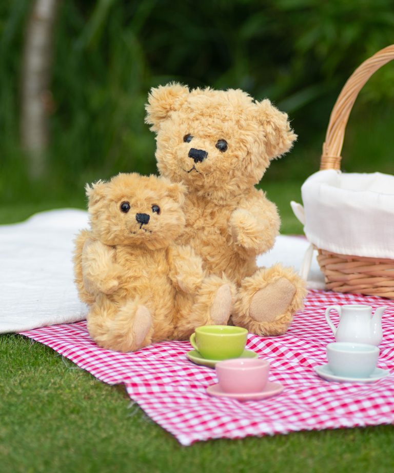 Alternative view of Mumbles - Classic Jointed Teddy Bear MM016