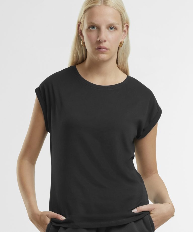 New Morning Studios - Womens Regular Extended Shoulder Tee NM007