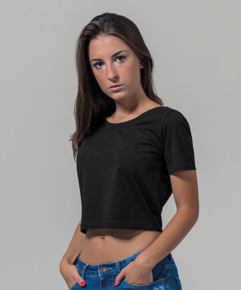 Build Your Brand Women's cropped tee BY042
