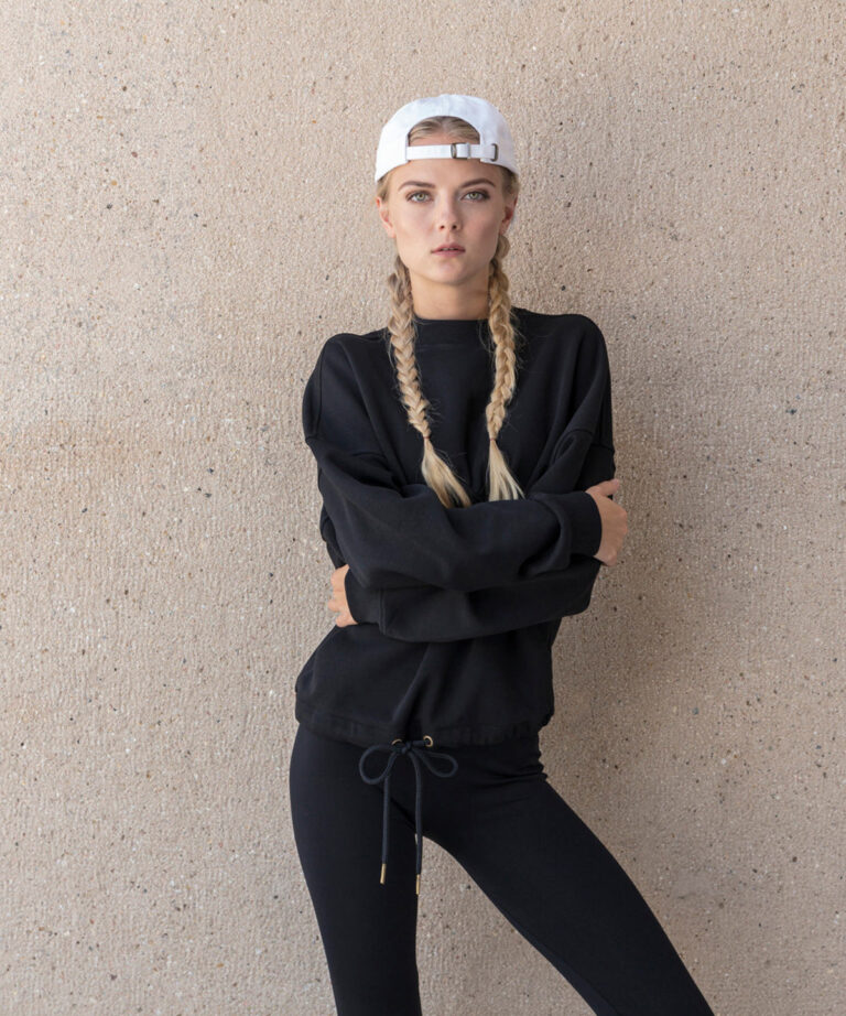 Build Your Brand Women&#8217;s oversize crew neck BY058, Vivid Promotion Workwear