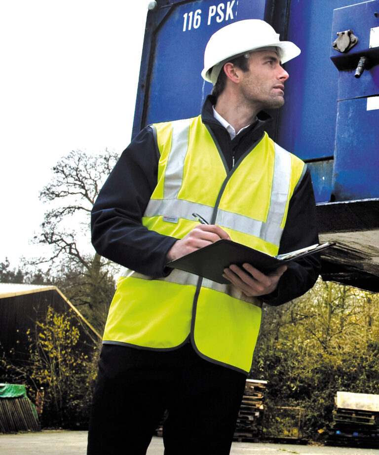 Alternative view of Result Safeguard Safety high viz vest RE21A