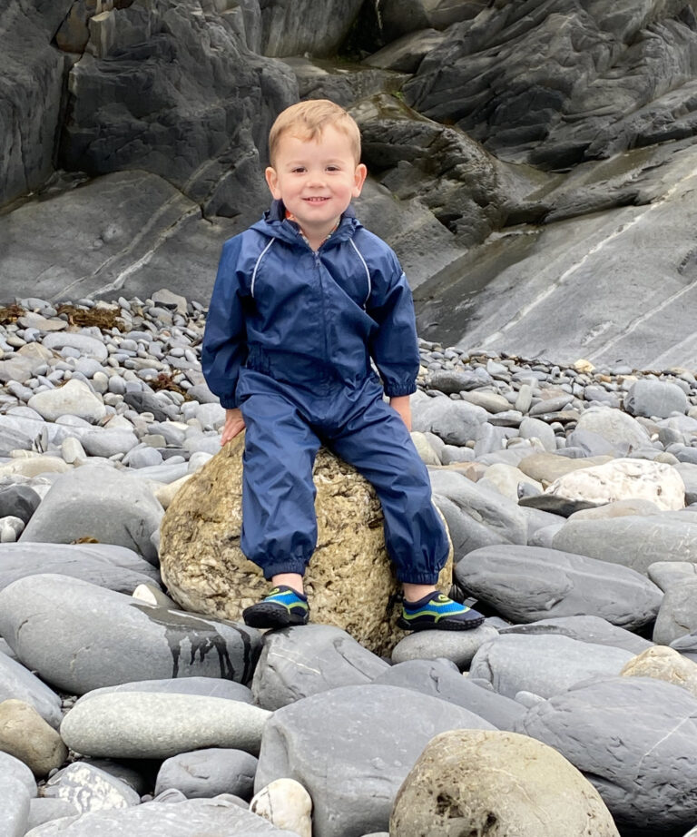 Alternative view of FORT SPLASHAWAY CHILDS RAINSUIT
