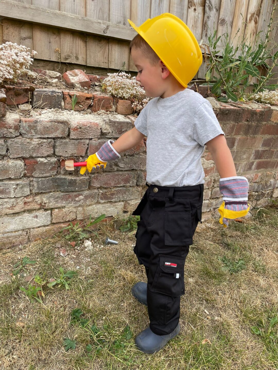 TUFFSTUFF JUNIOR PRO WORK TROUSERS, Vivid Promotion Workwear